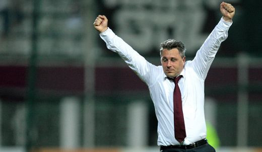 O intrece pe Steaua? Rapid ia 3 jucatori de la Unirea! Frunza a semnat si va juca cu nr 11!