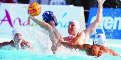 Romania 7-10 Italia la Campionatul European de polo! Romania: 7 bazine, Italia: 7000!