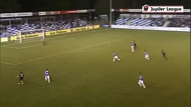 GOL SUPERB! Vezi cel mai spectaculos LOB al zilei! VIDEO