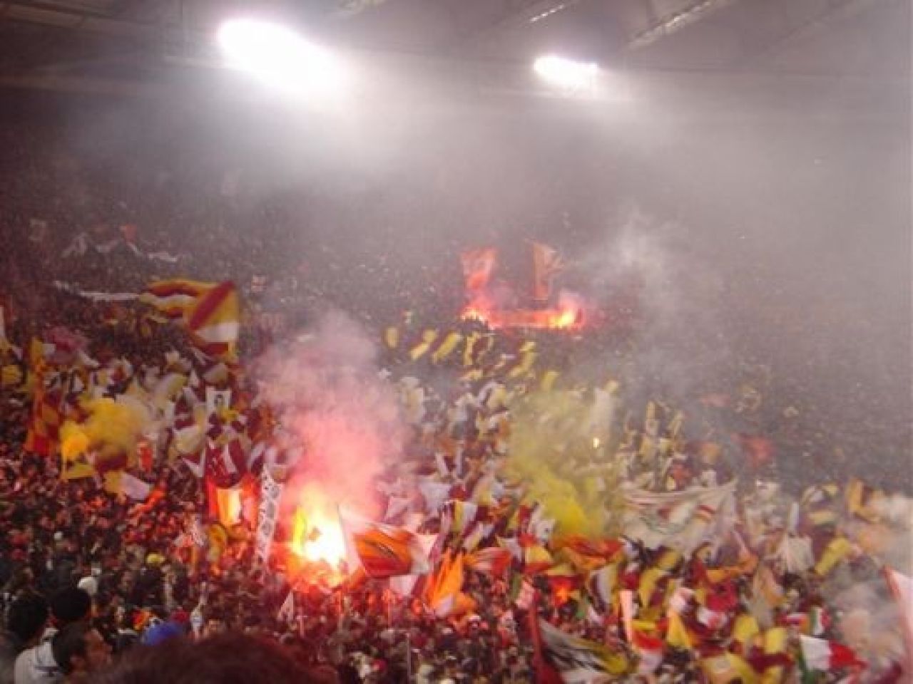 TOP 10 rivalitati din fotbal! Meciuri interzise celor slabi de inima!_1