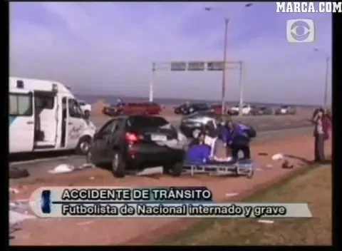 VIDEO: Drama in Uruguay: Un fotbalist de 22 de ani s-a facut praf intr-un accident de masina!