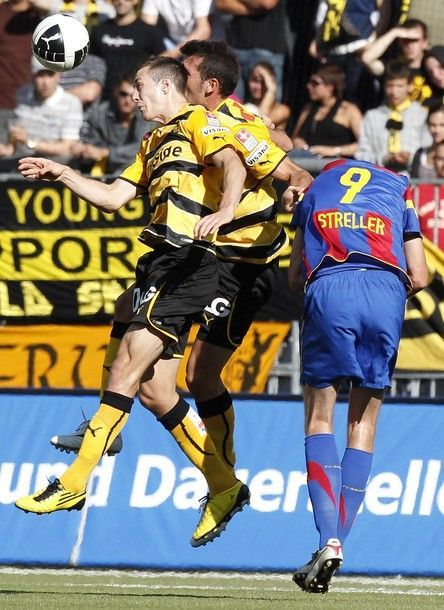 VIDEO SOCANT: A fost la un pas de MOARTE pe teren! Imagini socante:_2