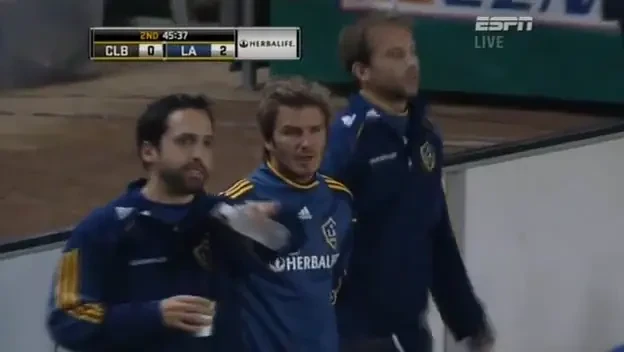 VIDEO: Beckham a revenit pe teren! Vezi ce fault criminal a facut la primul meci dupa sase luni