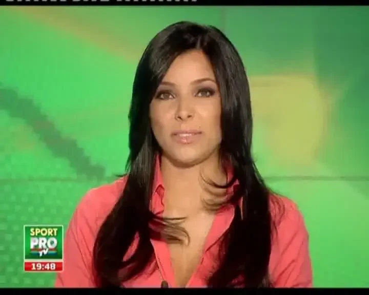 Imagini EXCLUSIVE: Stelistii au mers in barul lui Carragher din Liverpool!