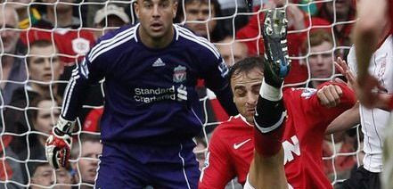 Hattrick Berbatov, un gol fabulos din foarfeca si o 'inventie' marca Gerrard: Manchester United 3-2 Liverpool! VIDEO_4