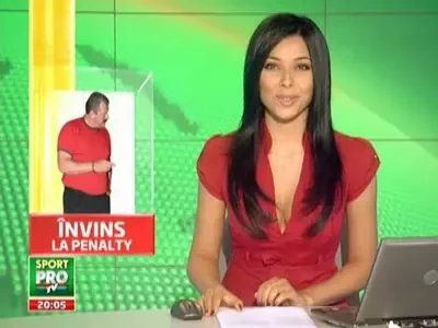 VIDEO: Roxana Ciuhulescu a razbunat Barca! Cum i-a dat gol lui Duckadam din penalty