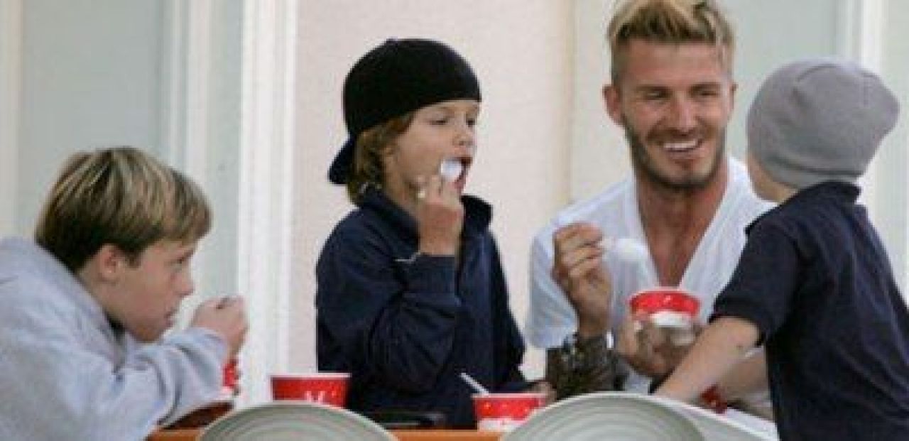 Romeo Beckham, noul geniu in lumea modei! Fratii lui s-au apucat de skateboard!_1