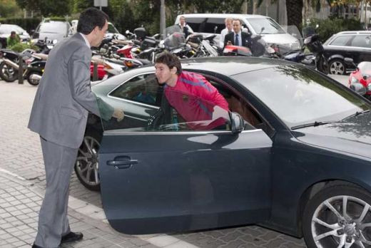 Ujfalusi a mers la vestiar ca sa-i ceara scuze lui Messi! Vezi cat va sta pe bara argentinianul:_11