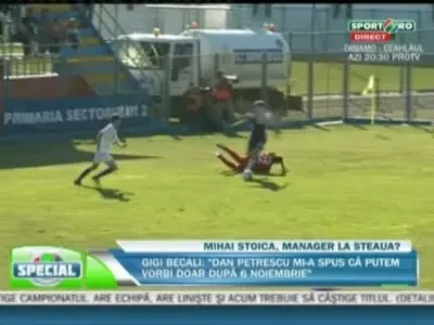 Gafa de cascadorii rasului! Portarul lui Juventus care apara legat la ochi a comis-o mai ceva ca Robert Green!