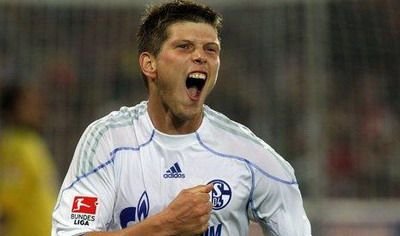 VIDEO / Deac nici macar rezerva! Huntelaar a salvat-o din nou pe Schalke:
