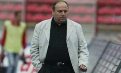 Pinalti:&nbsp; Draganescu, afara din arbitraj! In Romania, arbitrii nu sunt promovati dupa merite, ci in functie de parinti!