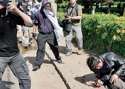 Jandarmul bagat in coma de fanii lui U Cluj: Orice lovitura imi este fatala. Pot MURI! Imagini socante cu incidentul din 2008!