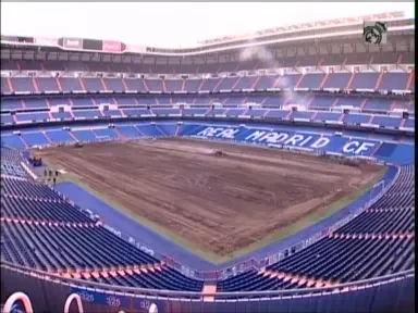 VIDEO FAST FORWARD! Real Madrid a schimbat gazonul pe Bernabeu!