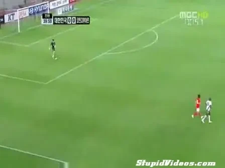 VIDEO! GOL FABULOS de la 75 de metri dat de un PORTAR in Coreea!