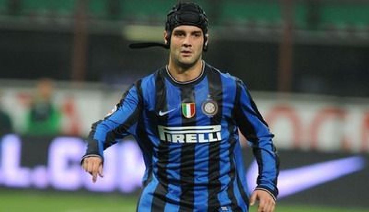 ORIBIL si REVOLTATOR! 60.000 de oameni il injura pe Chivu! Capitanul Romaniei a vrut sa opreasca Roma-Inter_1