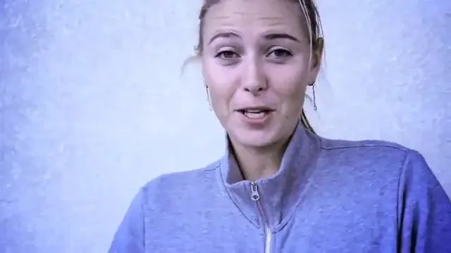 VIDEO Cum se incalzeste Sharapova: rusoaica a ajutat un grup de copii japonezi!