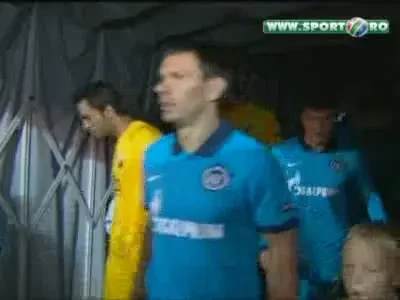 VIDEO! Echipa lui Toja, UMILITA in Europa League! Vezi un gol FABULOS cu calcaiul reusit de Zenit!