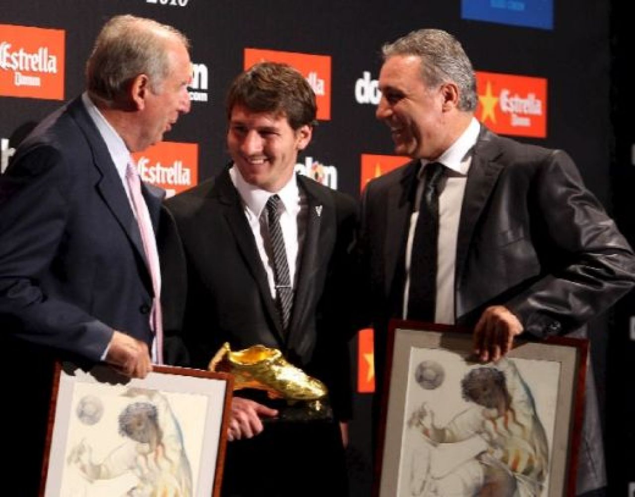 VIDEO / Messi a fost incoronat cel mai bun marcator din Europa! Vezi cu ce ghete va juca!_21