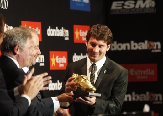 VIDEO / Messi a fost incoronat cel mai bun marcator din Europa! Vezi cu ce ghete va juca!_36