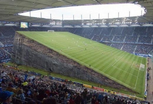 Fanii Stelei catre arbitrul polonez: 