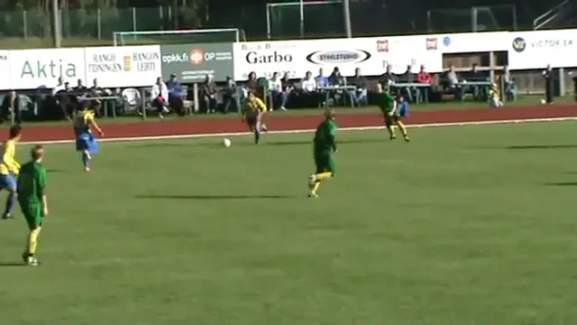 VIDEO SENZATIONAL! Islandezii sunt copii mici! 3 brazilieni au inventat cea mai tare bucurie la gol: s-au imbracat in arabi si au scos un sarpe din cos!