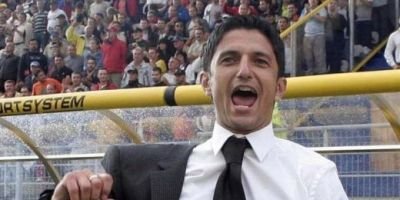 De ce nu mai batem pe nimeni? Razvan: Nu jucam singuri. Franta are jucatori de la Arsenal sau Real