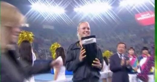 VIDEO / Duelul FRUMOASELOR din tenis! Wozniacki a invins-o pe Ana Ivanovic: