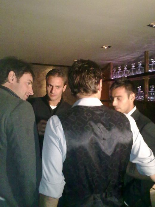 FOTO: Mutu a renuntat la 10, e numarul NOUA! Si-a deschis restaurant de LUX la Firenze: