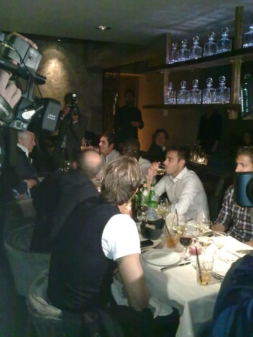 FOTO: Mutu a renuntat la 10, e numarul NOUA! Si-a deschis restaurant de LUX la Firenze: 