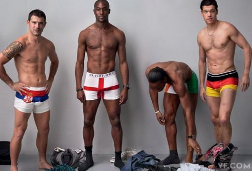 Messi ii da peste nas lui Ronaldo! Se va dezbraca pentru D&G:_4