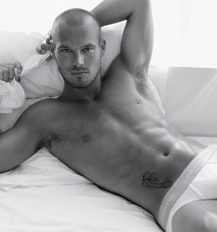 Messi ii da peste nas lui Ronaldo! Se va dezbraca pentru D&G:_17