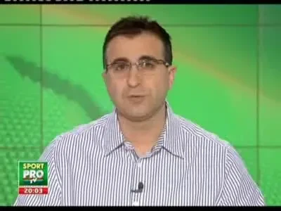 Becali l-a imitat pe Al Bundy! Vezi cum s-a uitat la Franta - Romania :)))