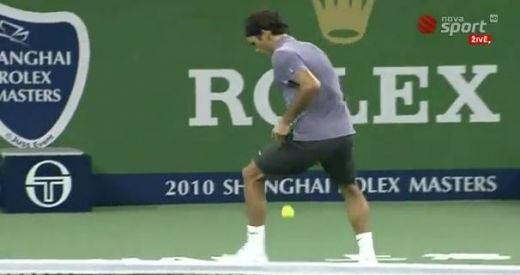 FENOMENAL!!!! Federer a reusit din nou CEA MAI TARE lovitura din tenis!