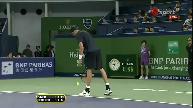 FENOMENAL!!!! Federer a reusit din nou CEA MAI TARE lovitura din tenis!