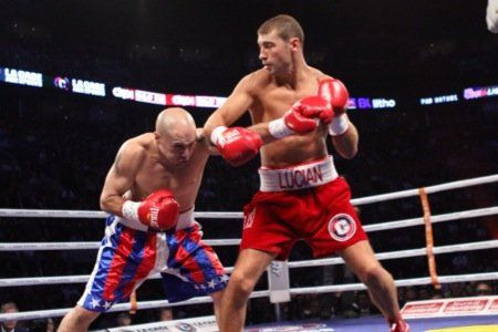 VIDEO Bute ramane campion mondial: l-a facut KO pe Brinkley in runda a 9-a! VEZI IMAGINI!_6