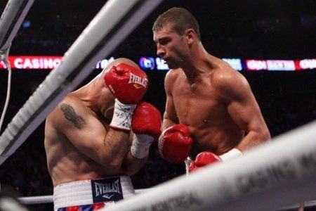 VIDEO Bute ramane campion mondial: l-a facut KO pe Brinkley in runda a 9-a! VEZI IMAGINI!_8