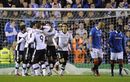 VIDEO: Edu, inger si demon: gol cu capul, autogol cu capul! Rangers 1-1 Valencia!