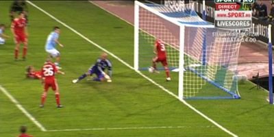 VIDEO / I-a ajuns blestemul stelistilor? Konchesky a respins de pe linie, italienii au cerut gol! Crezi ca a fost?