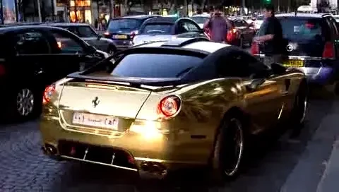 Cu ce putea fi premiat Radoi daca ajungea in finala Ligii? :) Arabii au facut un Ferrari 599 exclusiv din AUR! VIDEO