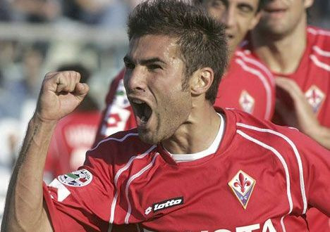 Mutu o ajuta pe Fiorentina sa BATA pe cineva! Vezi ce banc au scos romanii despre Mutu!