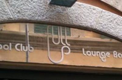 Fan Mourinho si Inter! El este barmanul agresat de Mutu! Vezi ce RISCA Mutu:_1