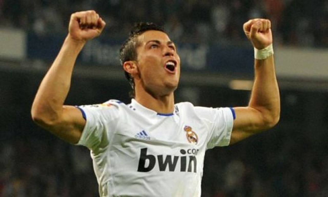 VIDEO Cristiano Ronaldo a dat pentru PRIMA oara in cariera 4 goluri: