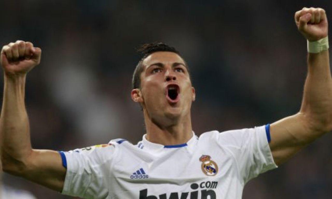 VIDEO Cristiano Ronaldo a dat pentru PRIMA oara in cariera 4 goluri: