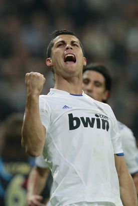 VIDEO Cristiano Ronaldo a dat pentru PRIMA oara in cariera 4 goluri: