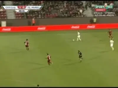 VIDEO! A inghetat Clujul la faza asta: Vezi ce sut FABULOS de la 30 de metri in bara a avut Tg Mures!