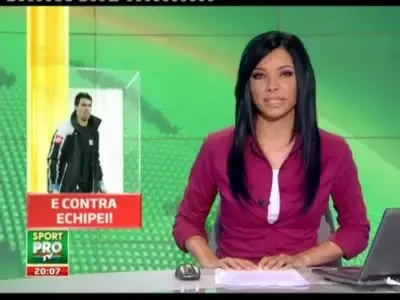 VIDEO! Cea mai tare imagine din Cupa Romaniei! Contra si-a PUPAT un adversar pe teren... dupa ce l-a facut KO! :))