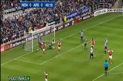 TREI lovituri de cap si un AUTOGOL spectaculos in Newcastle 0-4 Arsenal! VIDEO: