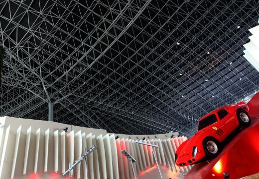 FOTO SI VIDEO: S-a deschis Ferrari World! Vezi cel mai tare parc de distractii acoperit din lume!_4