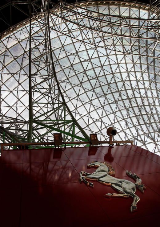 FOTO SI VIDEO: S-a deschis Ferrari World! Vezi cel mai tare parc de distractii acoperit din lume!_7