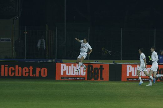Steaua pierde primul episod din 'Bati sau Mori' Bistrita 1-0 Steaua! Vezi imagini de la meci!_3